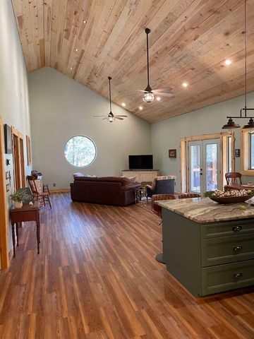 2133 NC 3400, Marble Falls, AR 72648