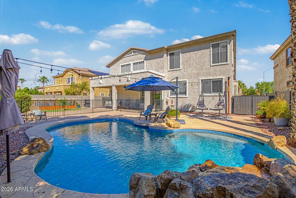 10215 E LAKEVIEW Avenue, Mesa, AZ 85209 — exterior