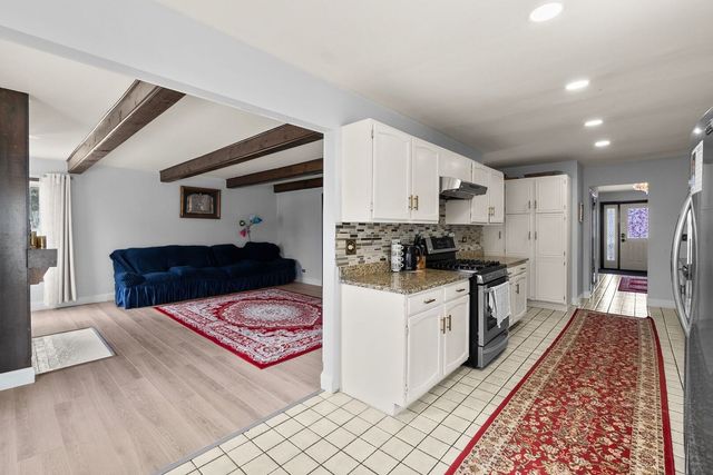 1767 Hemlock Drive, Glendale Heights, IL 60139