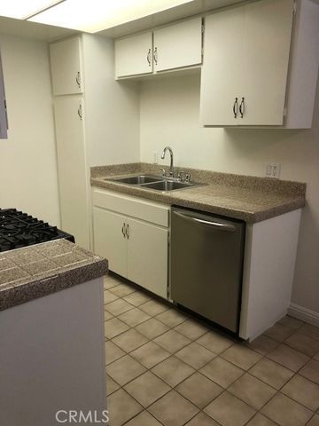 207 W Marquita 6, San Clemente, CA 92672