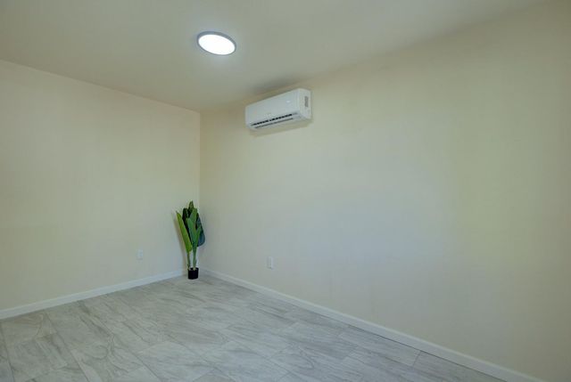 2328 Boxwood St, Sacramento, CA 95815