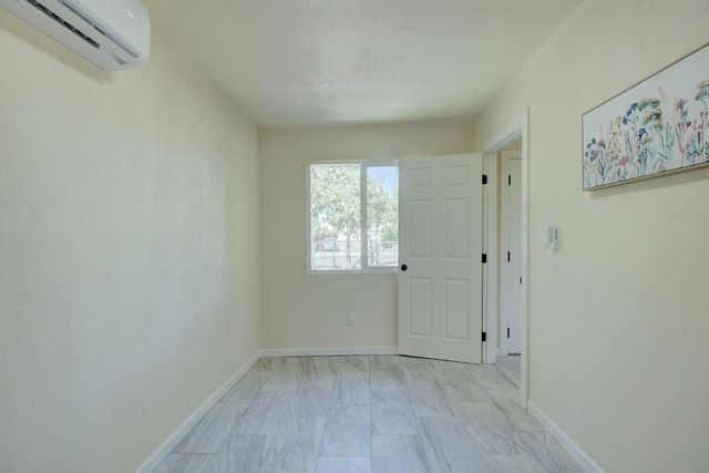 2328 Boxwood St, Sacramento, CA 95815