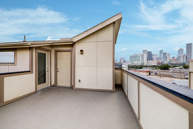 2364 Sperber Lane, Houston, TX 77003