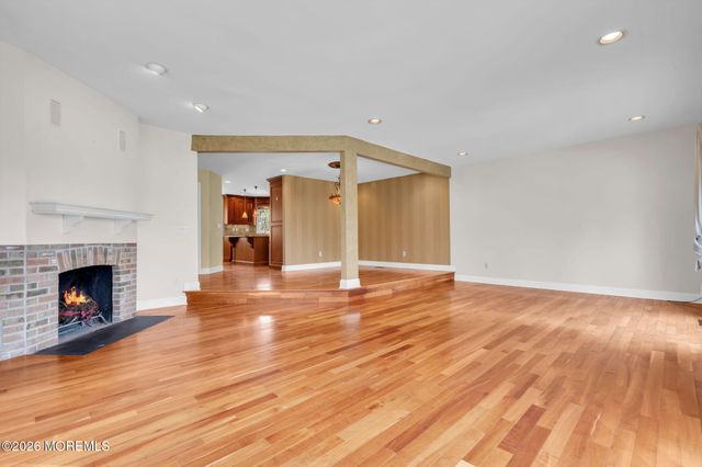 15 Rose Court 105, Toms River, NJ 08753