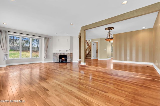 15 Rose Court 105, Toms River, NJ 08753