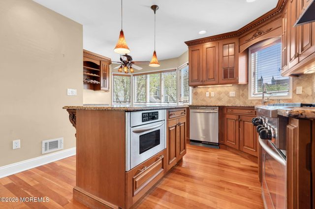 15 Rose Court 105, Toms River, NJ 08753