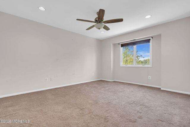 15 Rose Court 105, Toms River, NJ 08753