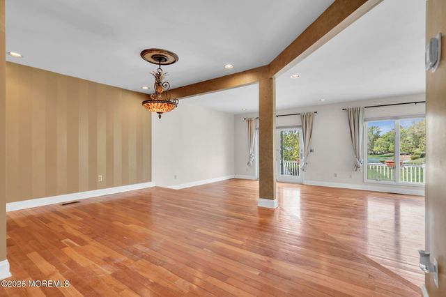 15 Rose Court 105, Toms River, NJ 08753