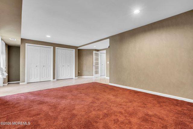 15 Rose Court 105, Toms River, NJ 08753