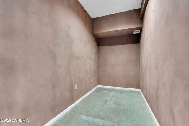 15 Rose Court 105, Toms River, NJ 08753
