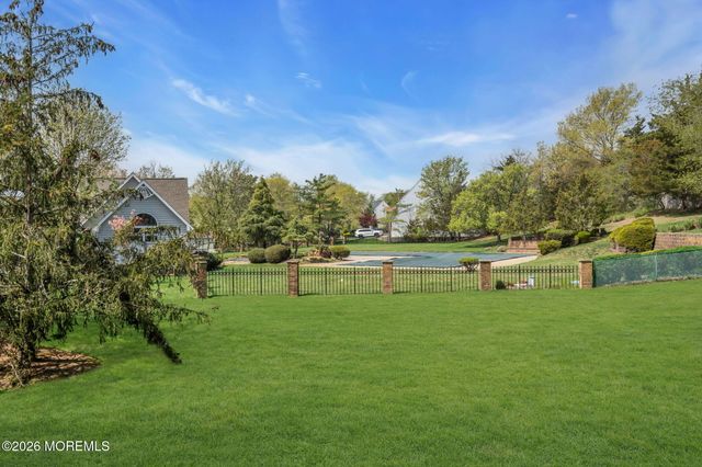 15 Rose Court 105, Toms River, NJ 08753