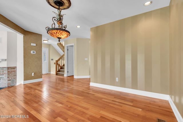 15 Rose Court 105, Toms River, NJ 08753