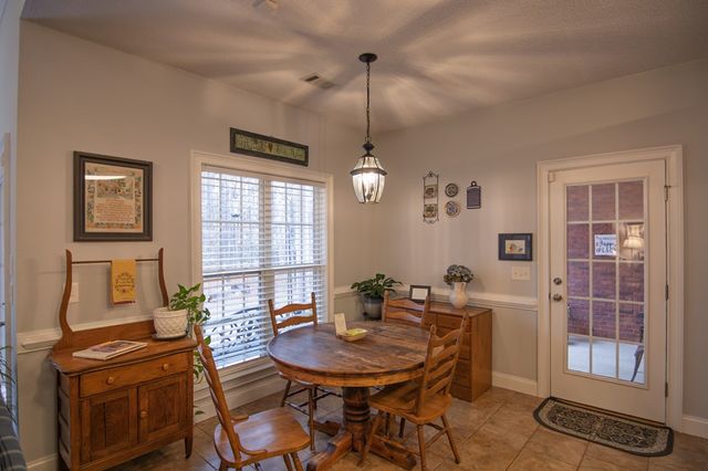 202 Winding Lake Drive, Hamilton, GA 31811