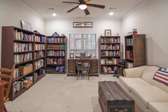 202 Winding Lake Drive, Hamilton, GA 31811