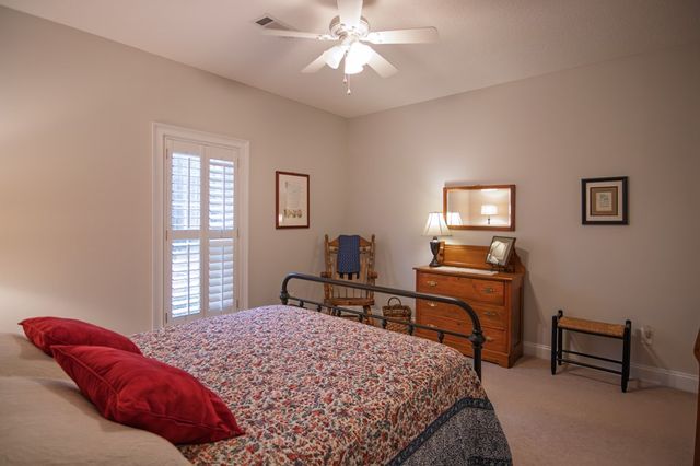 202 Winding Lake Drive, Hamilton, GA 31811