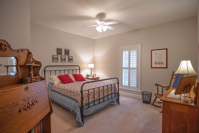 202 Winding Lake Drive, Hamilton, GA 31811