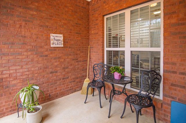 202 Winding Lake Drive, Hamilton, GA 31811