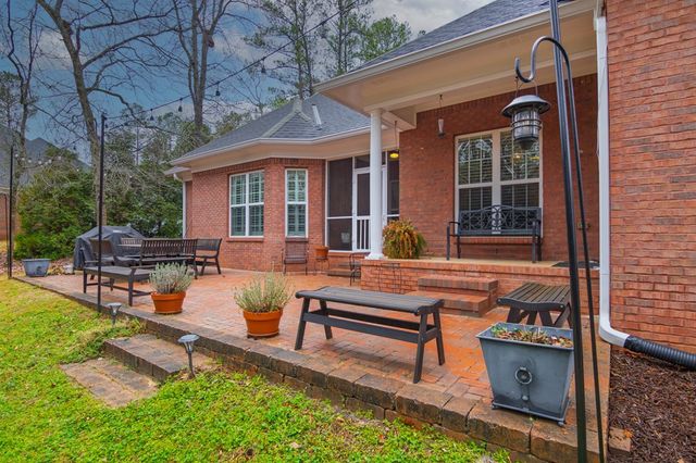 202 Winding Lake Drive, Hamilton, GA 31811