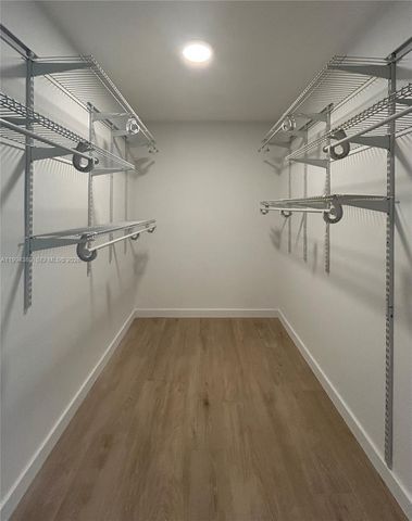 5845 Collins Ave 101, Miami Beach, FL 33140