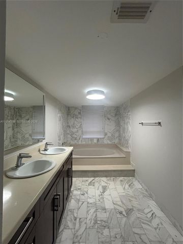 5845 Collins Ave 101, Miami Beach, FL 33140