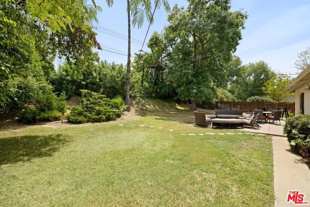 8326 Fable Avenue, West Hills (los Angeles), CA 91304
