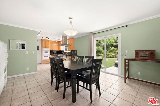 8326 Fable Avenue, West Hills (los Angeles), CA 91304