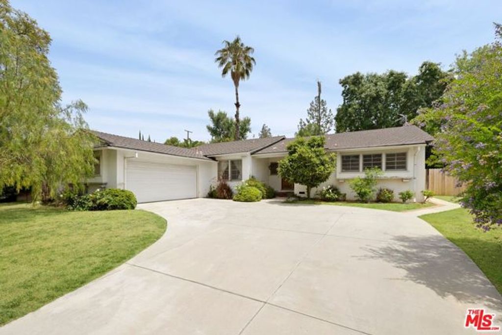 8326 Fable Avenue, West Hills (los Angeles), CA 91304