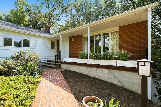 4 Bay Hill Road, Leonardo, NJ 07737