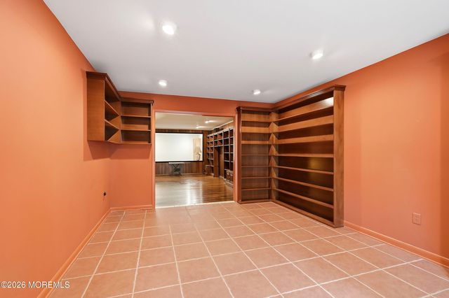 4 Bay Hill Road, Leonardo, NJ 07737