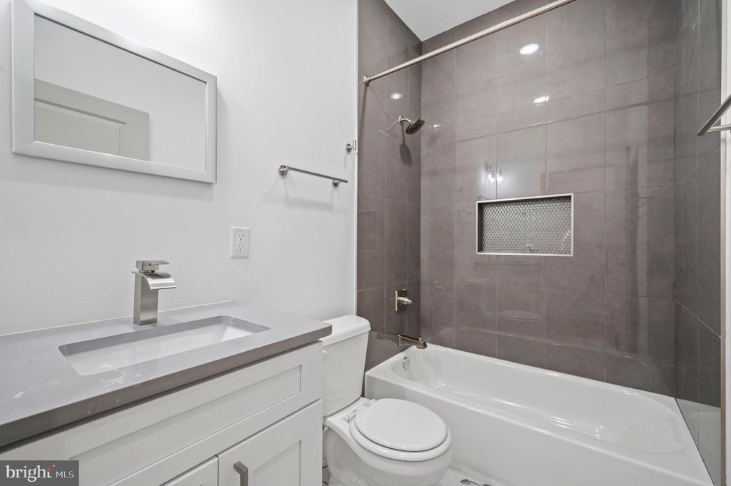 2209 N NATRONA ST, PHILADELPHIA, PA 19132 — photo 5