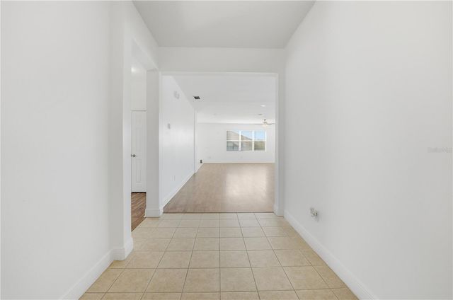 502 FIRST CAPE CORAL DR, Winter Garden, FL 34787