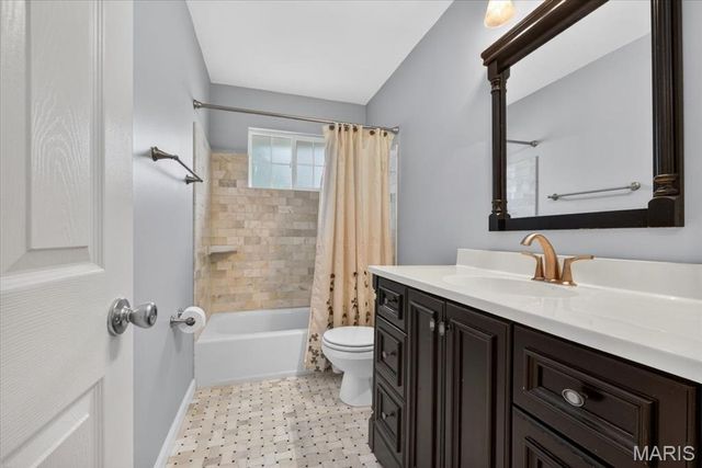 1379 Green Birch Drive, Fenton, MO 63026
