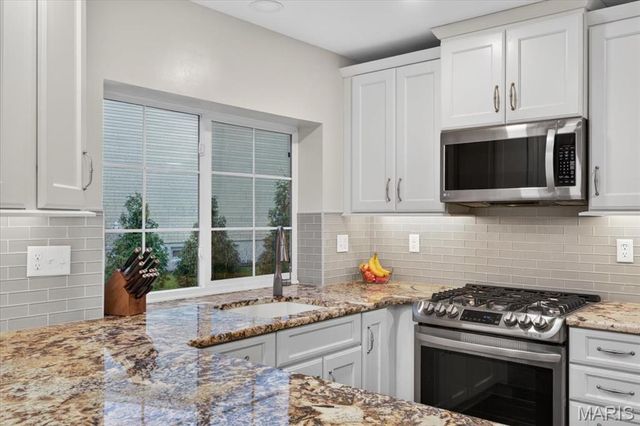 1379 Green Birch Drive, Fenton, MO 63026