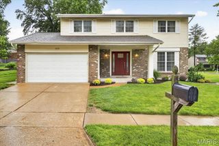 1379 Green Birch Drive, Fenton, MO 63026