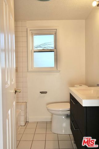 7610 Kelvin Avenue, Winnetka (los Angeles), CA 91306