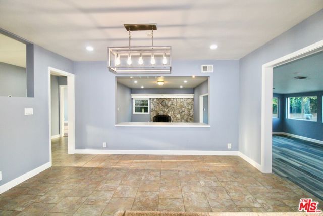 7610 Kelvin Avenue, Winnetka (los Angeles), CA 91306