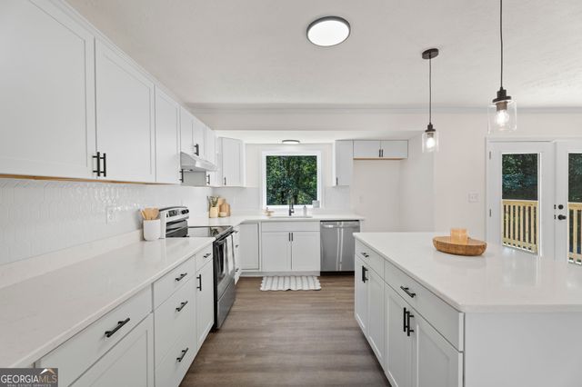 381 Thigpen Rd, Newnan, GA 30263