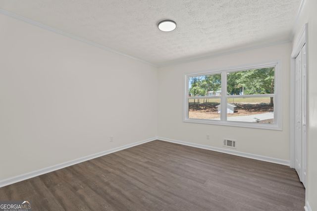381 Thigpen Rd, Newnan, GA 30263