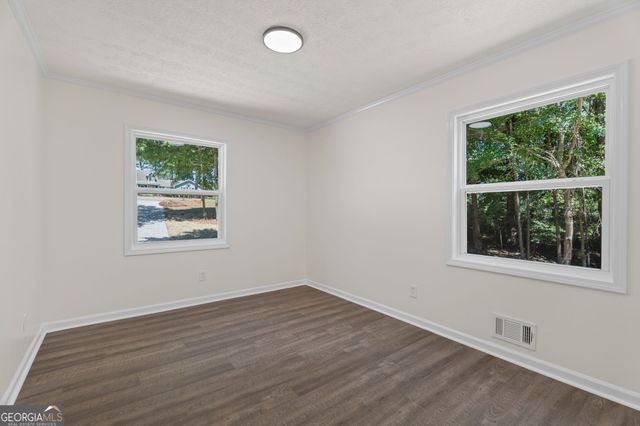 381 Thigpen Rd, Newnan, GA 30263