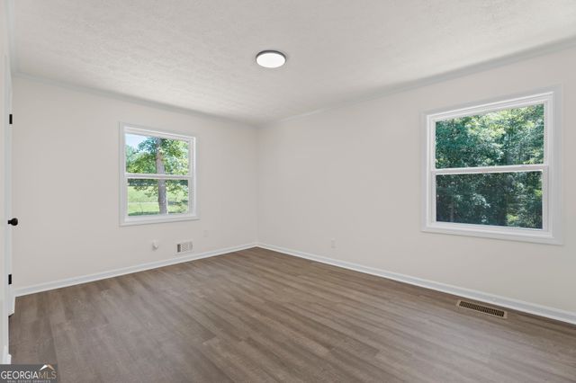 381 Thigpen Rd, Newnan, GA 30263