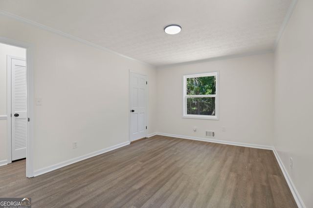 381 Thigpen Rd, Newnan, GA 30263