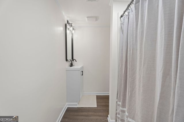 381 Thigpen Rd, Newnan, GA 30263