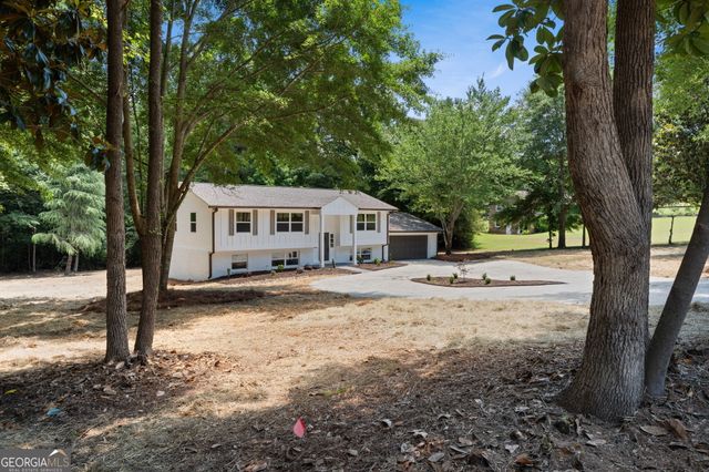 381 Thigpen Rd, Newnan, GA 30263