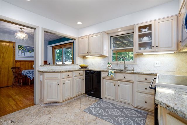 283 Westgate Avenue, Wadsworth, OH 44281