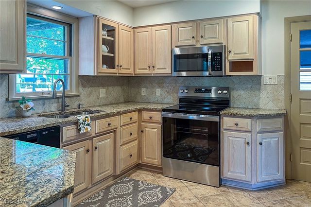 283 Westgate Avenue, Wadsworth, OH 44281