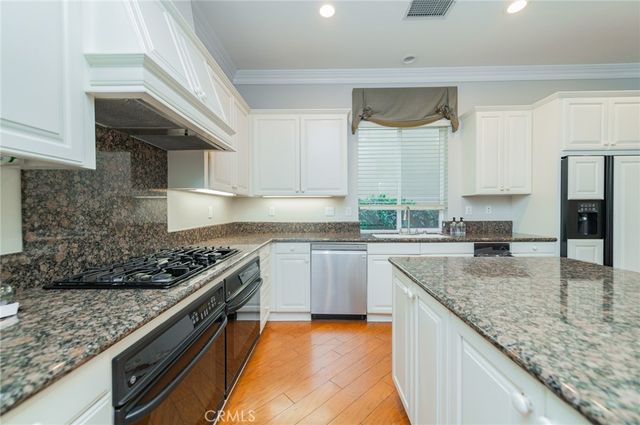 24 Sebastian, Irvine, CA 92602