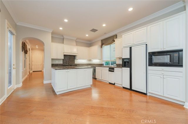 24 Sebastian, Irvine, CA 92602