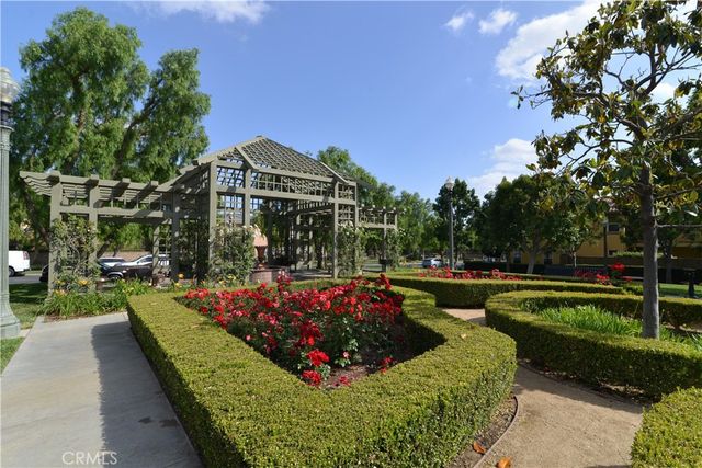 24 Sebastian, Irvine, CA 92602