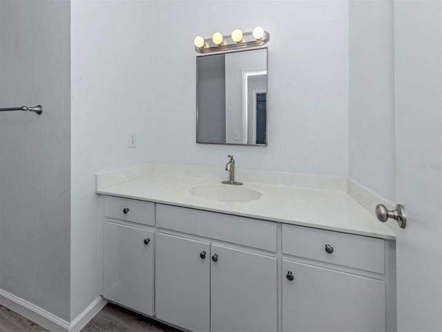 1720 SANDY COURT, Venice, FL 34293