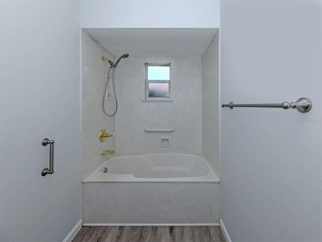 1720 SANDY COURT, Venice, FL 34293